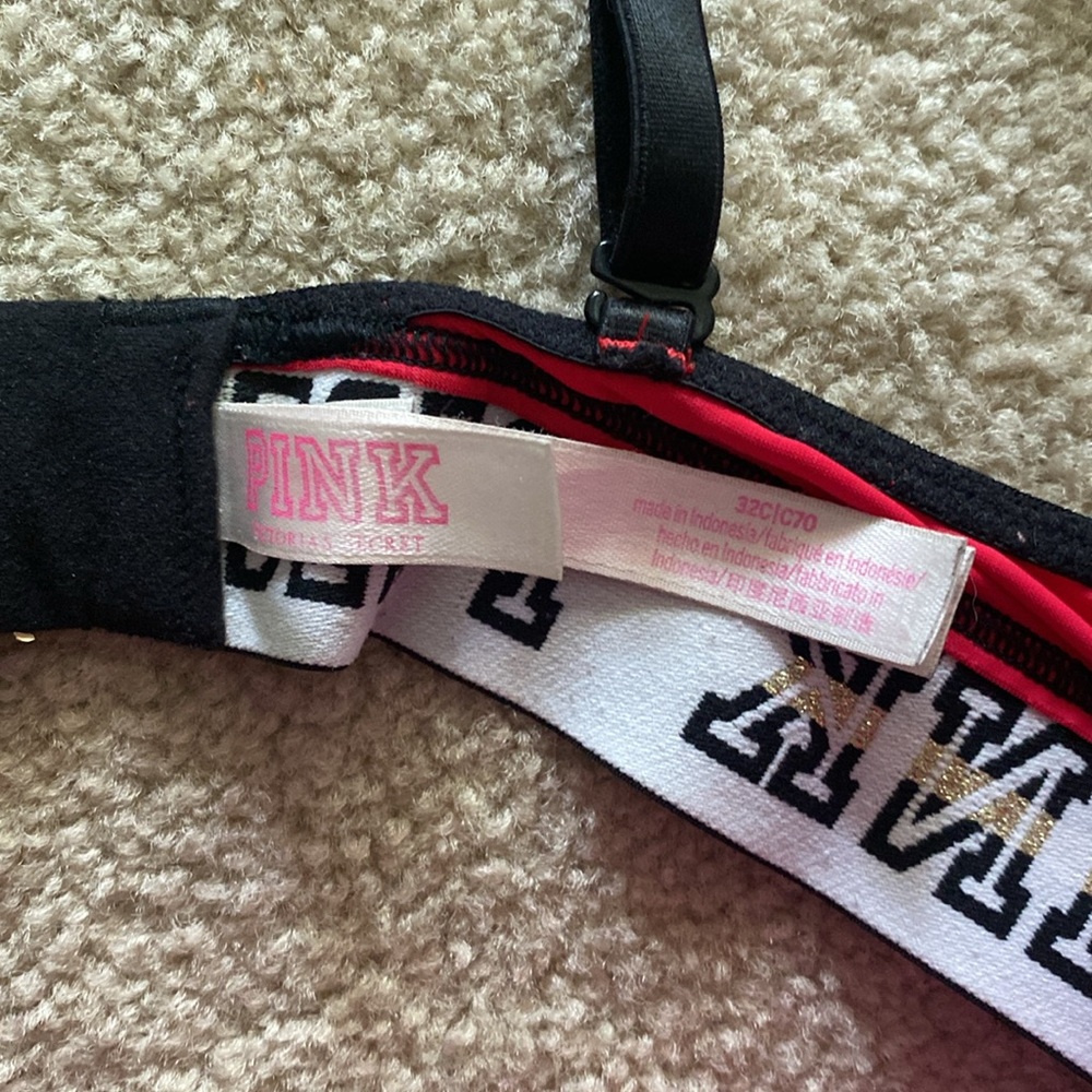 VS pink brand size 32C wear everywhere push up padded bra - Picture 3 of 6